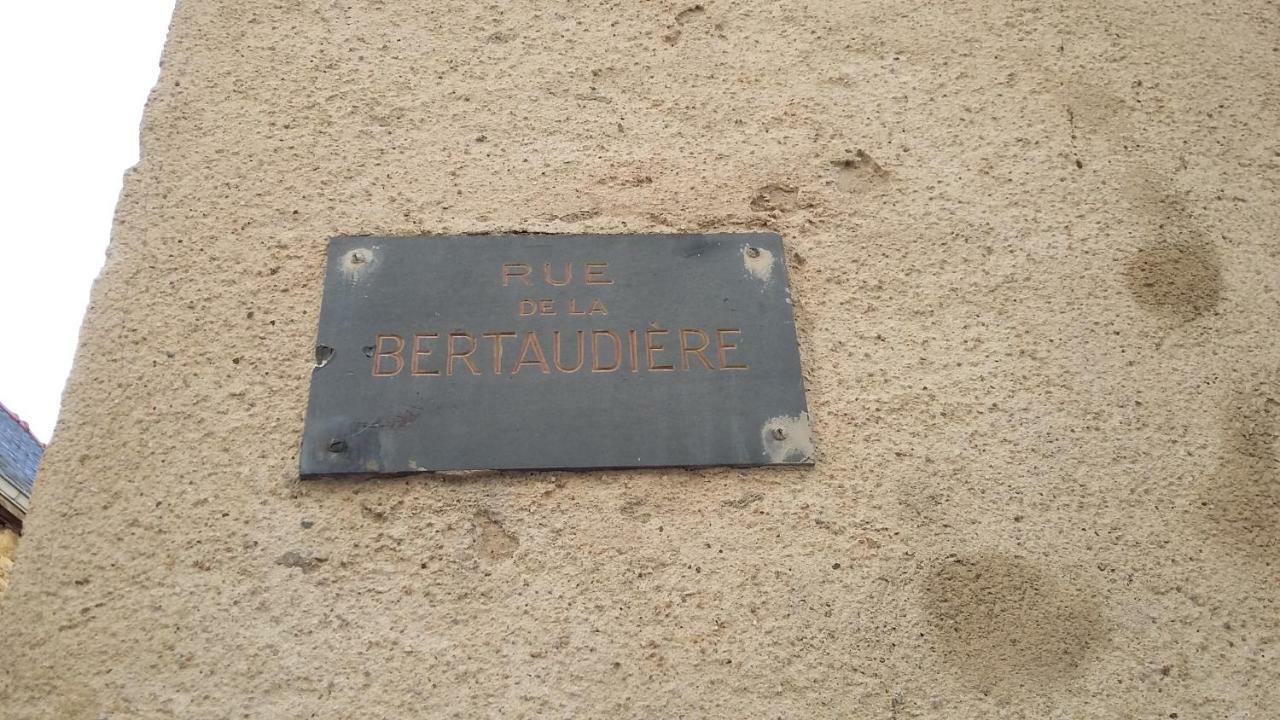 La Bertaudiere Apartamento Saint-Malo Exterior foto